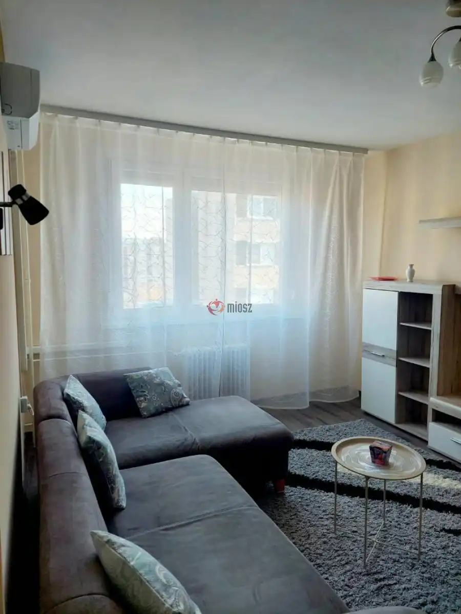 Albérlet, kiadó panellakás, Tatabánya