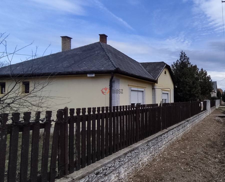 eladó családi ház, Alsózsolca