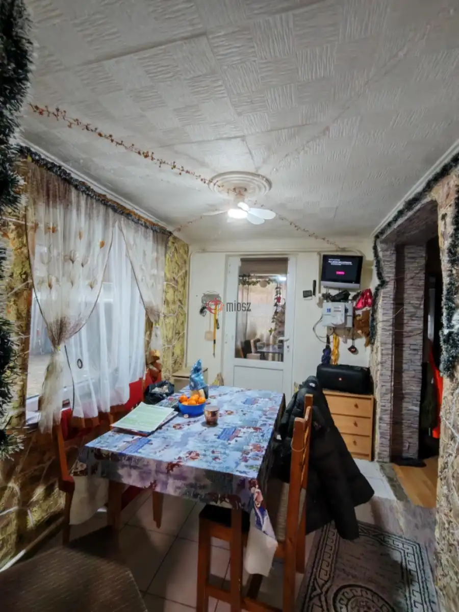 eladó családi ház, Baja