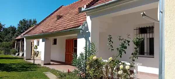 Eladó családi ház, Bakonyság 3 szoba 100 m² 44.9 M Ft + Áfa
