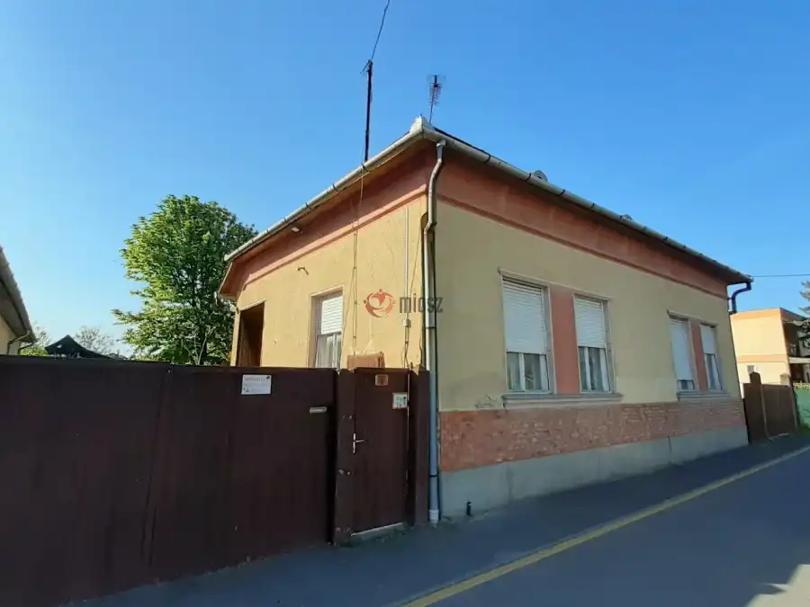 eladó családi ház, Balmazújváros