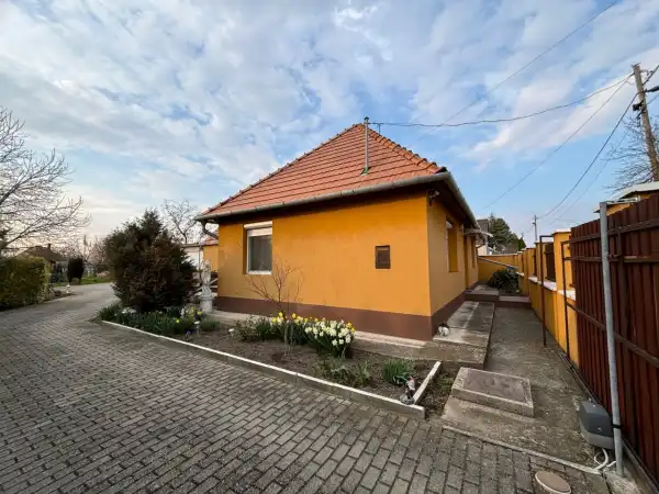 Eladó családi ház, Bana 4 szoba 106 m² 44.99 M Ft