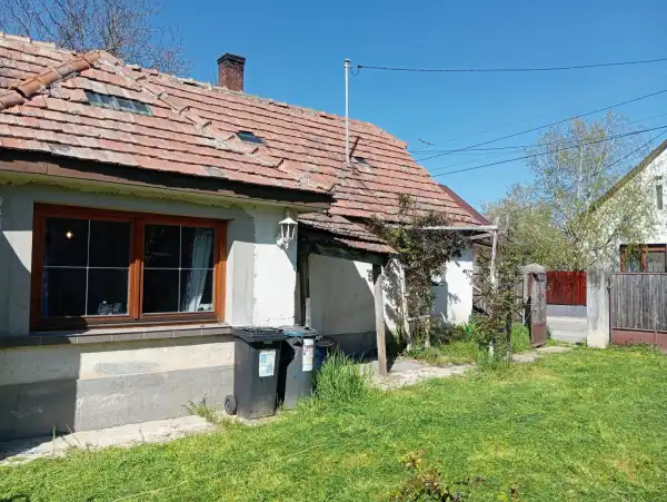 Eladó családi ház, Berhida 3 szoba 68 m² 19.5 M Ft