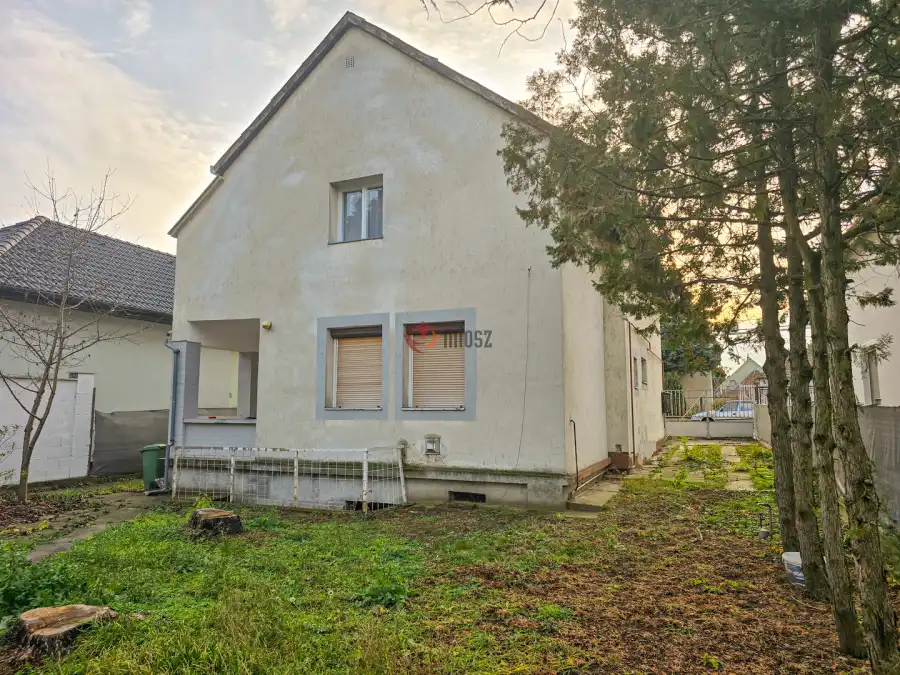 eladó családi ház, Budapest, XVI. kerület