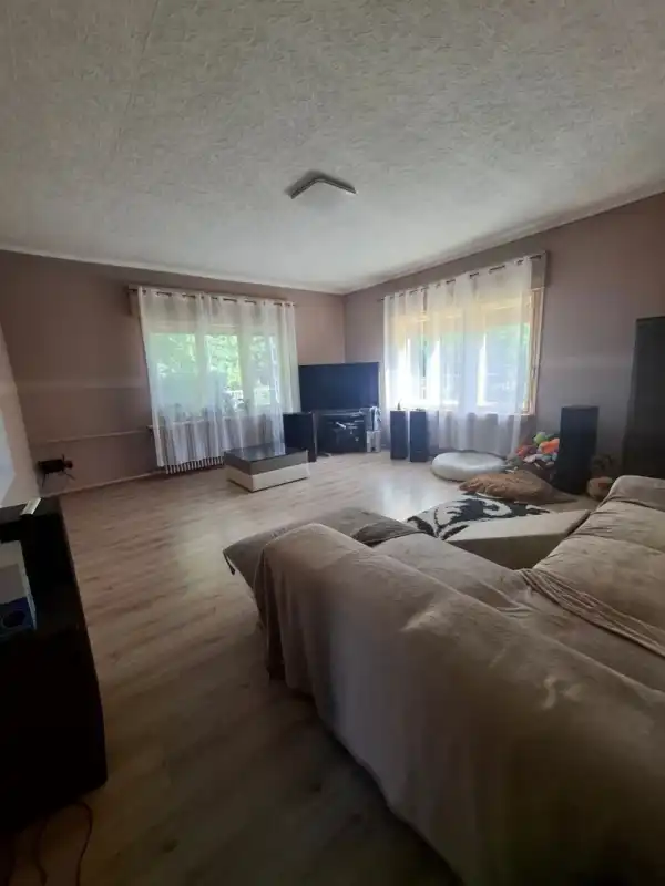 Eladó családi ház, Budapest, XVII. kerület 3+1 szoba 200 m² 120 M Ft