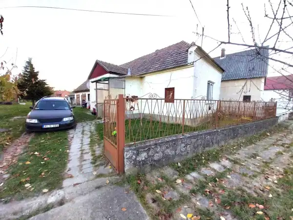 Eladó családi ház, Császár 2 szoba 62 m² 29.9 M Ft