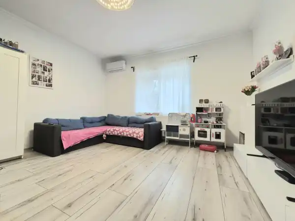 Eladó családi ház, Dunaharaszti 7 szoba 280 m² 280 M Ft