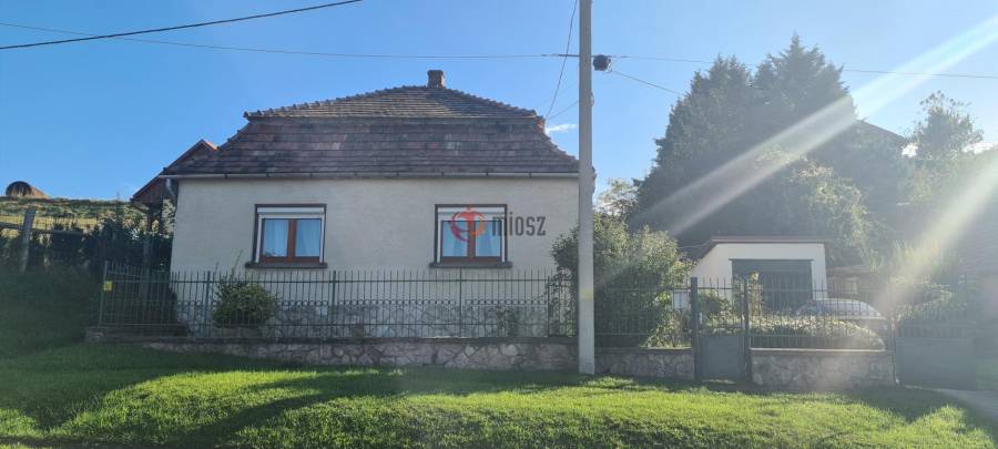 eladó családi ház, Dunaszentmiklós