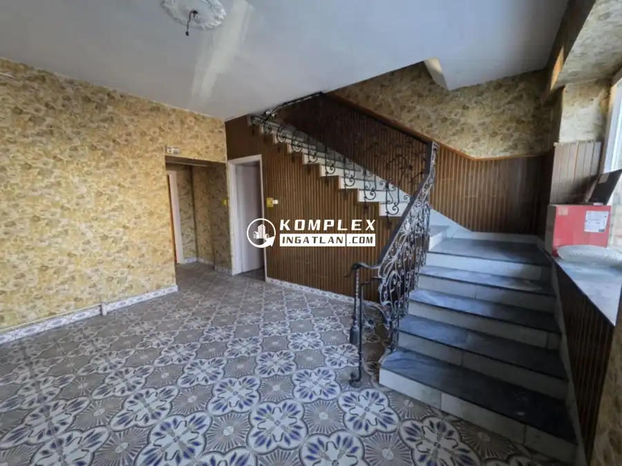 eladó családi ház, Dunaújváros