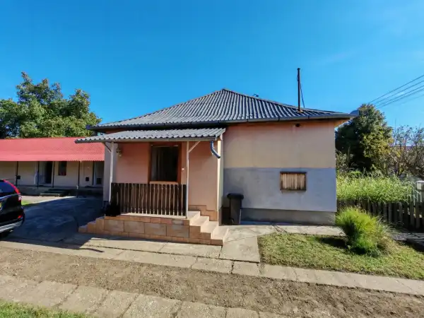 Eladó családi ház, Ebes 5 szoba 109 m² 81.9 M Ft