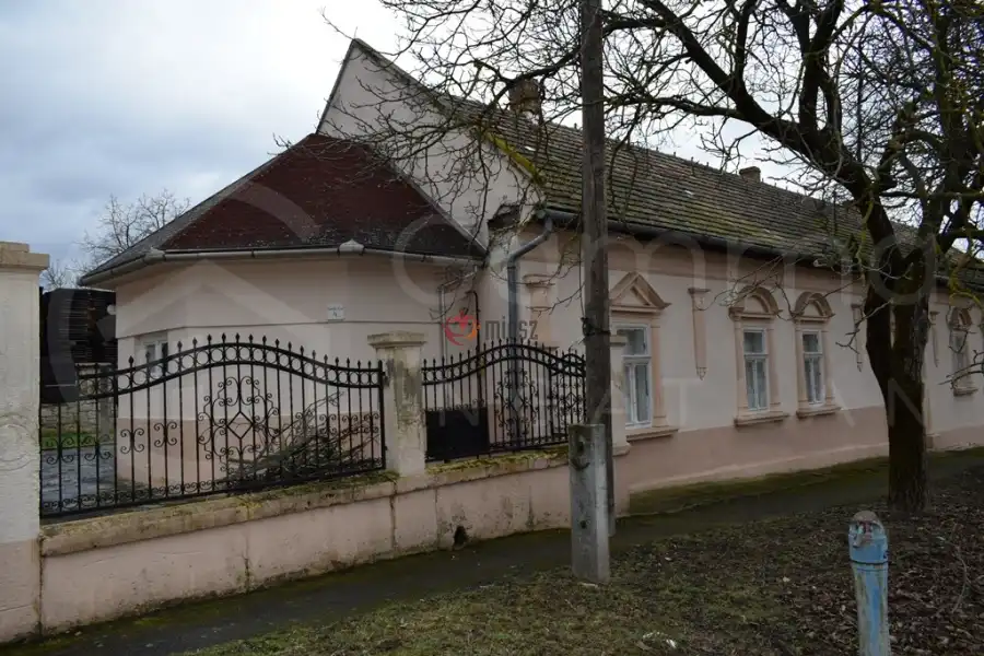 eladó családi ház, Erdőbénye