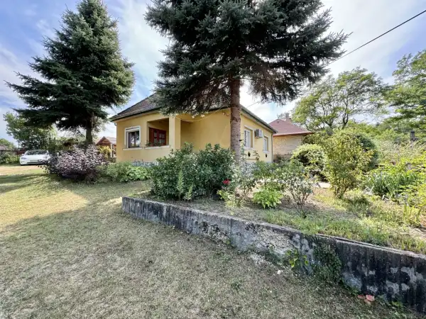 Eladó családi ház, Felcsút 3 szoba 99 m² 64.9 M Ft
