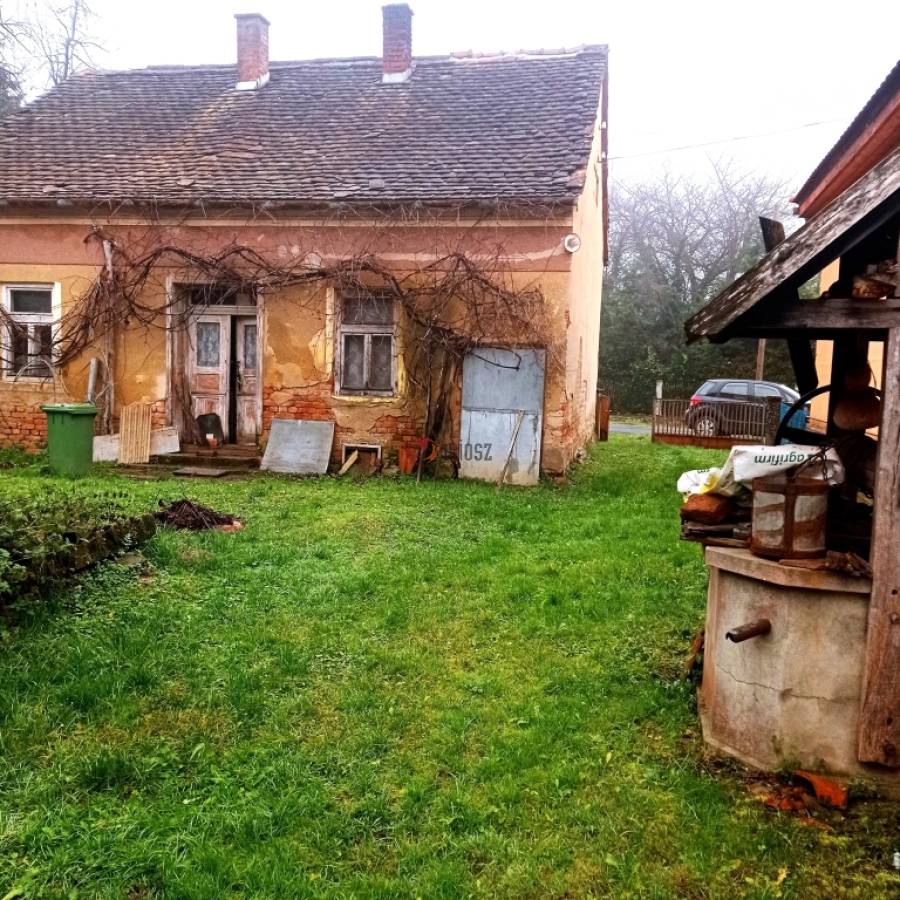 eladó családi ház, Felsőmarác