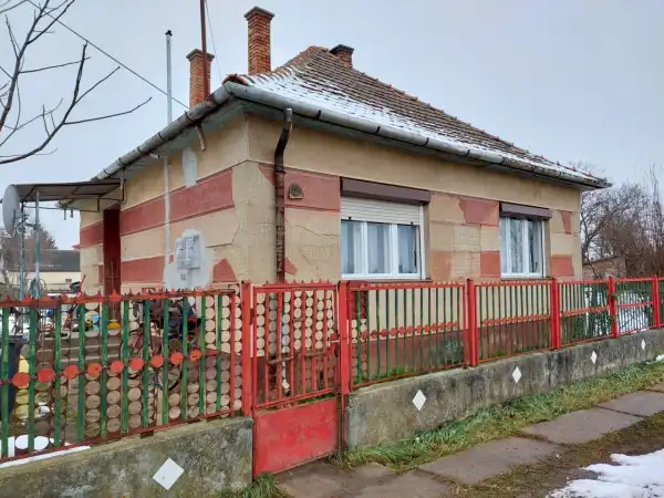 Eladó családi ház, Hajdúdorog 2 szoba 54 m² 17.99 M Ft