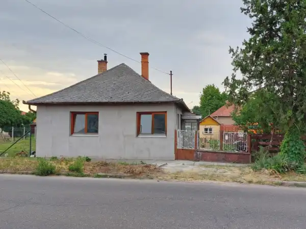Eladó családi ház, Hajdúnánás 1+1 szoba 48 m² 19.9 M Ft