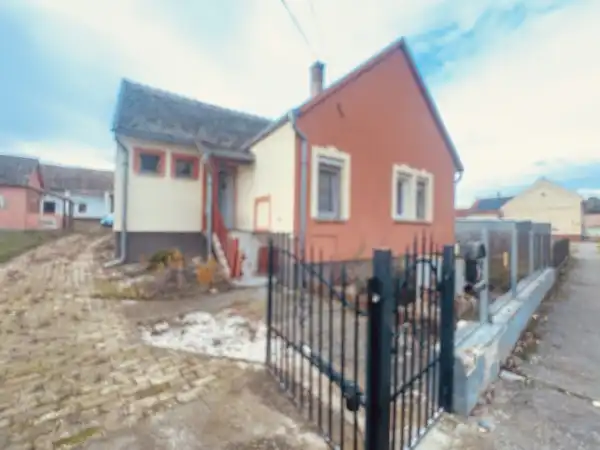 Eladó családi ház, Ivándárda 4+1 szoba 160 m² 22 M Ft