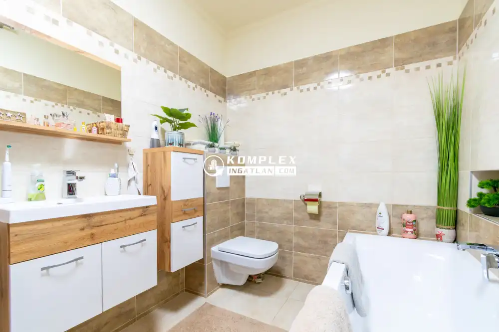 Győr-Moson-Sopron megye - Károlyháza