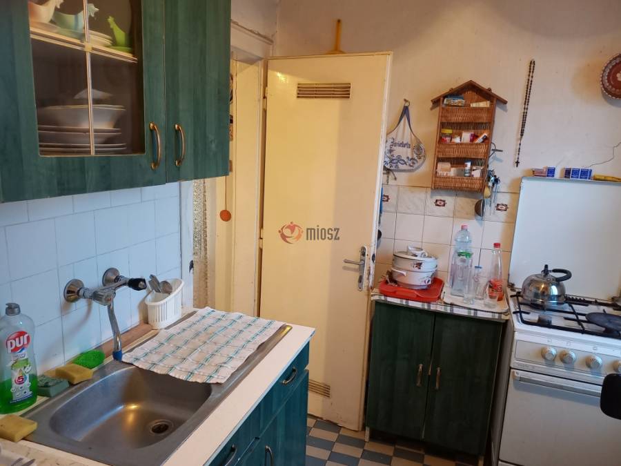 eladó családi ház, Kisbér