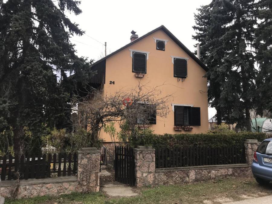 eladó családi ház, Komárom
