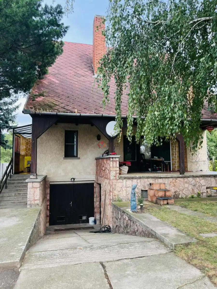 eladó családi ház, Komárom