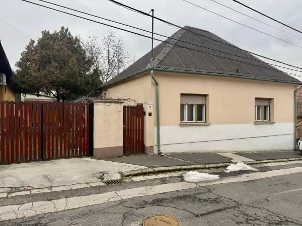 Eladó családi ház, Komárom 3 szoba 86 m² 48 M Ft