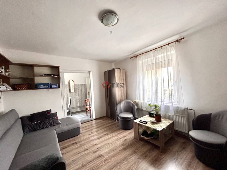 eladó családi ház, Komárom