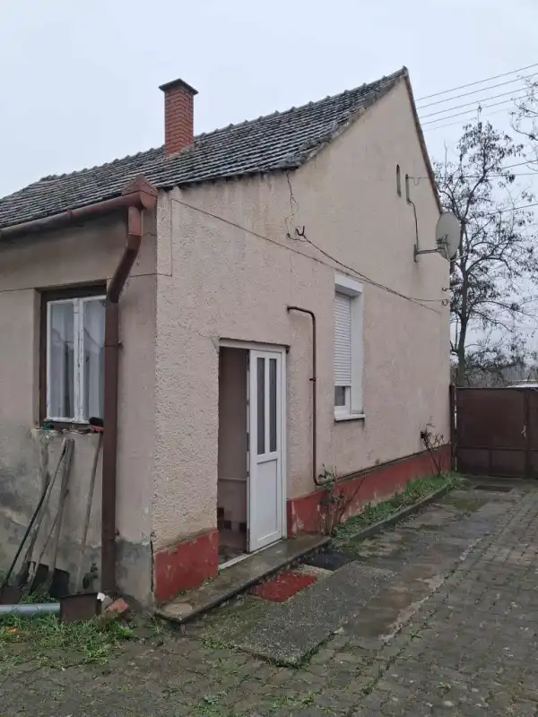 Eladó családi ház, Körmend 2 szoba 80 m² 23.9 M Ft