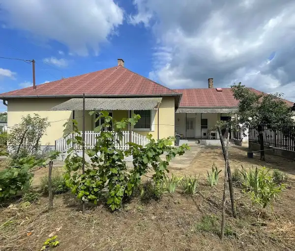 Eladó családi ház, Kótaj 4 szoba 98 m² 32 M Ft