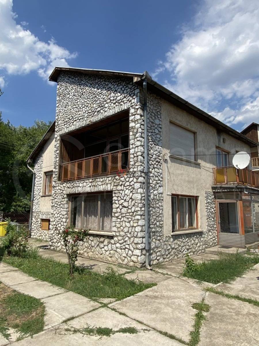 eladó családi ház, Miskolc