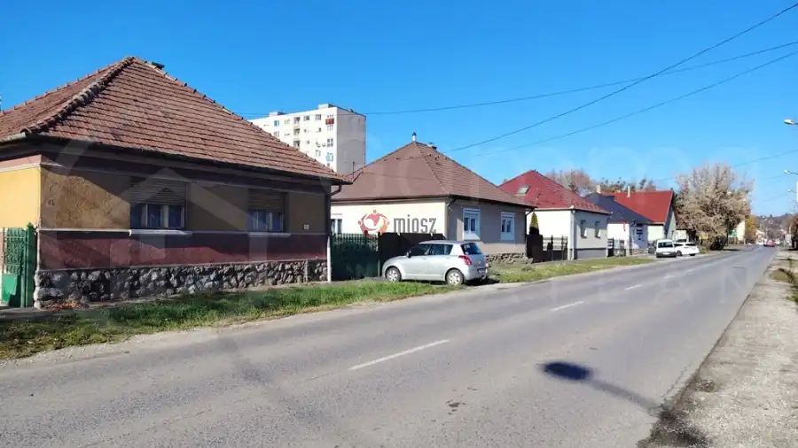 eladó családi ház, Miskolc