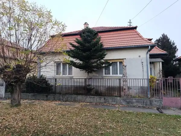 Eladó családi ház, Nyergesújfalu 3 szoba 85 m² 46 M Ft
