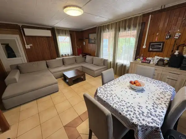 Eladó családi ház, Nyíregyháza 2 szoba 87 m² 63.9 M Ft Eladó családi ház, Nyíregyháza 2 szoba 87 m² 63.9 M Ft