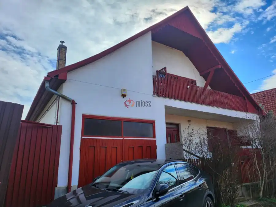 eladó családi ház, Polgár