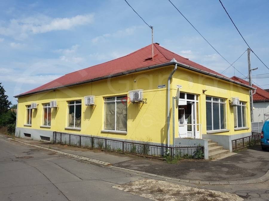 eladó családi ház, Ricse