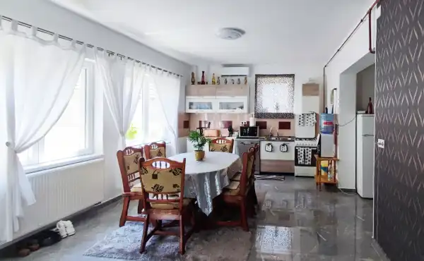 Eladó családi ház, Sükösd 3 szoba 112 m² 40 M Ft