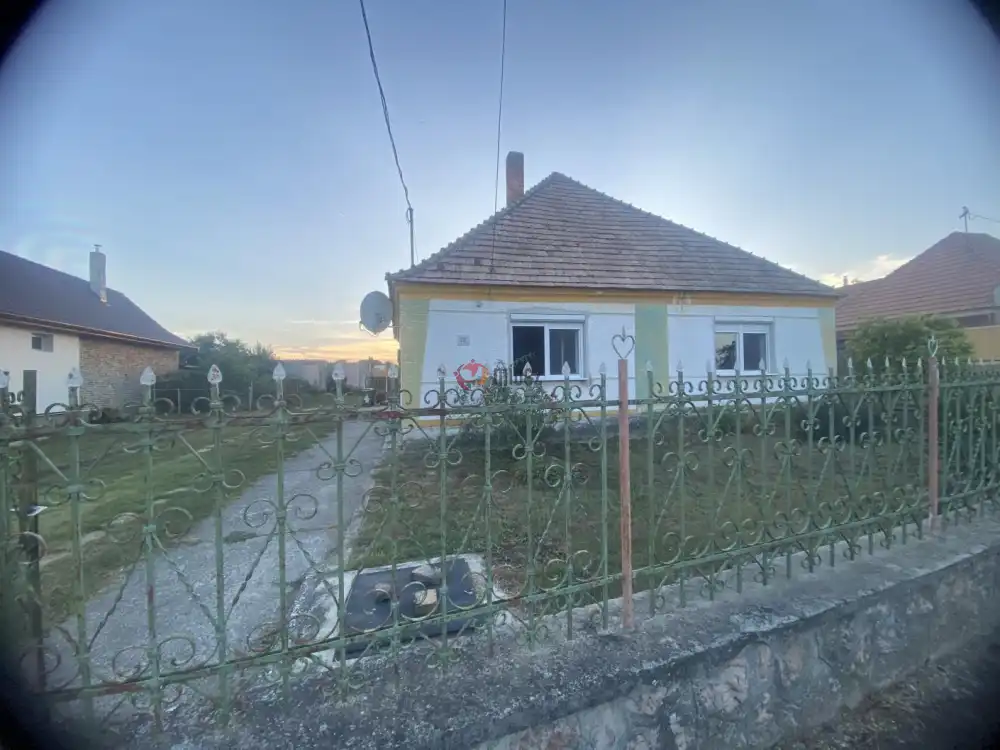 Komárom-Esztergom megye - Szákszend
