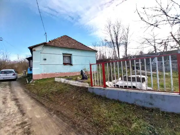 Eladó családi ház, Szákszend 2 szoba 60 m² 10.9 M Ft