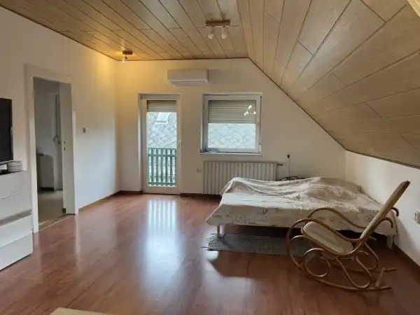 Eladó családi ház, Szigetszentmárton 3 szoba 312 m² 148.5 M Ft