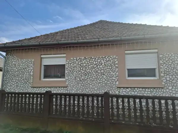 Eladó családi ház, Szikszó 2+1 szoba 104 m² 38 M Ft