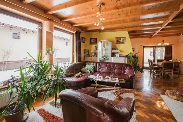 Eladó családi ház, Szirmabesenyő 112 m² 84.9 M Ft