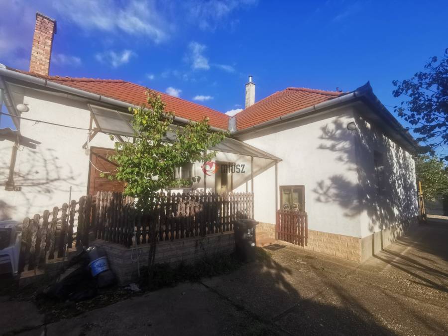 eladó családi ház, Sződliget