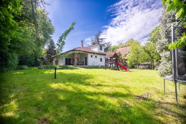 Eladó családi ház, Tahitótfalu 2+4 szoba 181 m² 144 M Ft