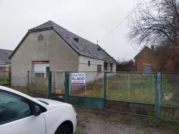 Eladó családi ház, Tárkány 4 szoba 126 m² 11.9 M Ft