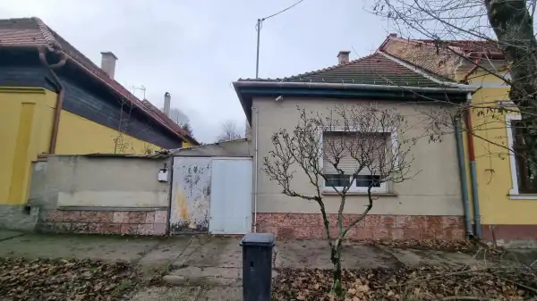 Eladó családi ház, Tata 2 szoba 70 m² 53.5 M Ft