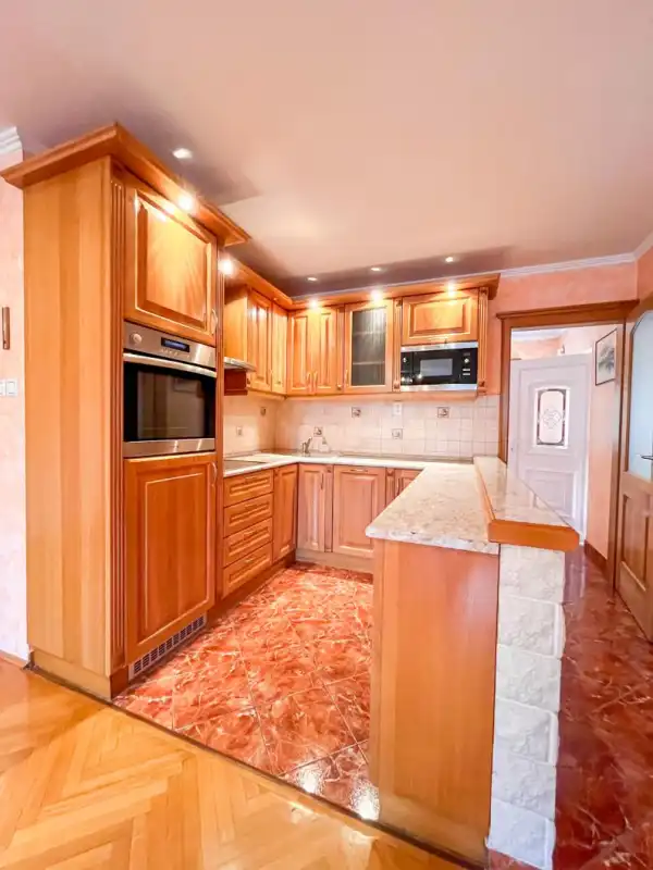 Eladó családi ház, Tatabánya 4 szoba 150 m² 60 M Ft