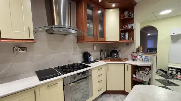 Eladó családi ház, Tatabánya 4 szoba 165 m² 134.9 M Ft