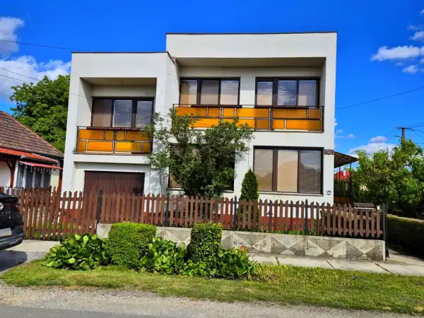 Eladó családi ház, Tiszavasvári 4 szoba 140 m² 31.28 M Ft
