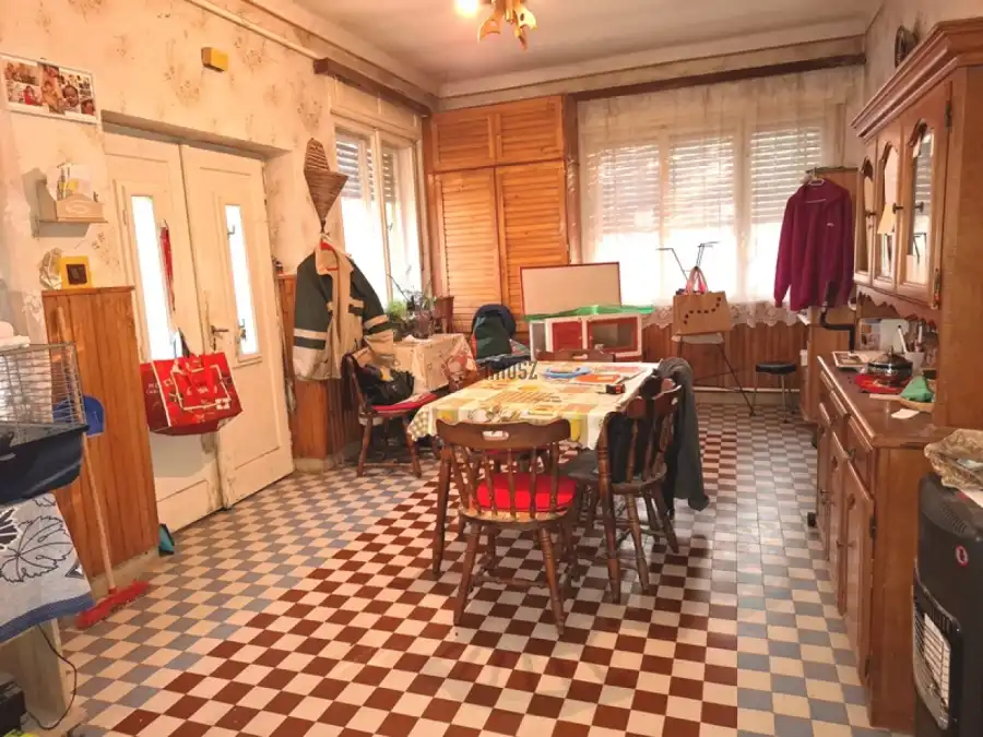 eladó családi ház, Tököl