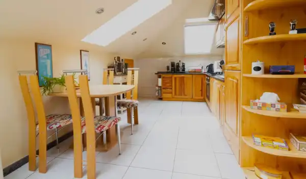 Eladó családi ház, Tordas 5+2 szoba 223 m² 170 M Ft