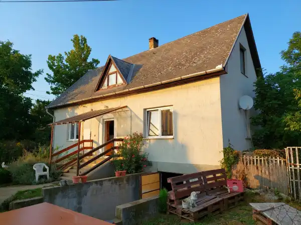 Eladó családi ház, Újfehértó 3 szoba 178 m² 44.9 M Ft